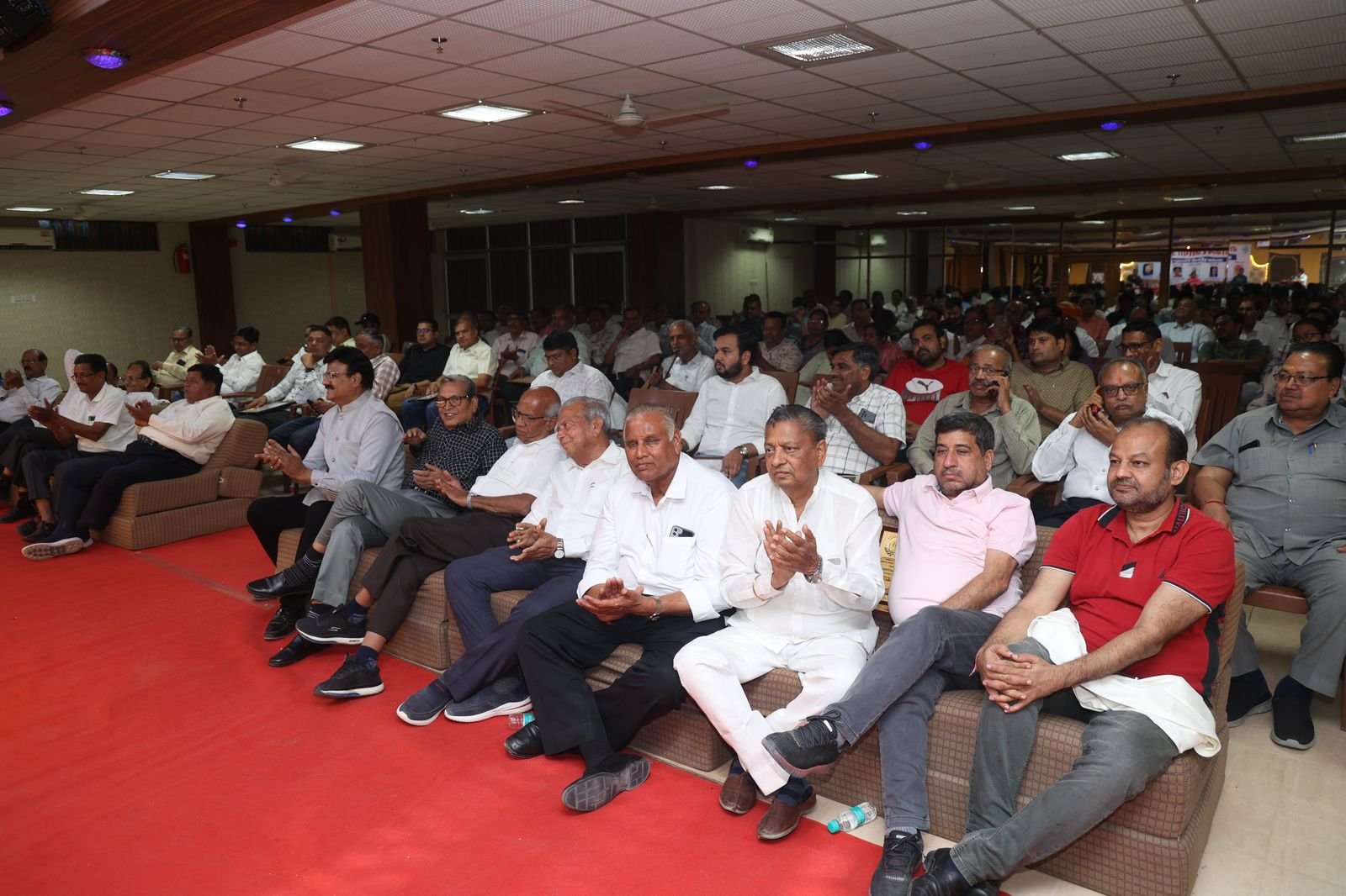 WhatsApp Image 2025-04-05 at 21.06.55 (1)